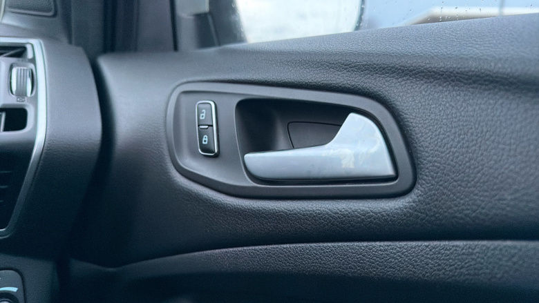 Ford Kuga 2.0 TDCi Titanium 5dr 2WD Diesel Estate